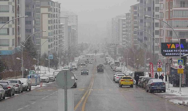 Malatya'da kar ve sis etkili oluyor