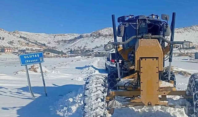 Mardin Büyükşehir Belediyesi'nden Mazıdağı'nda kar seferberliği