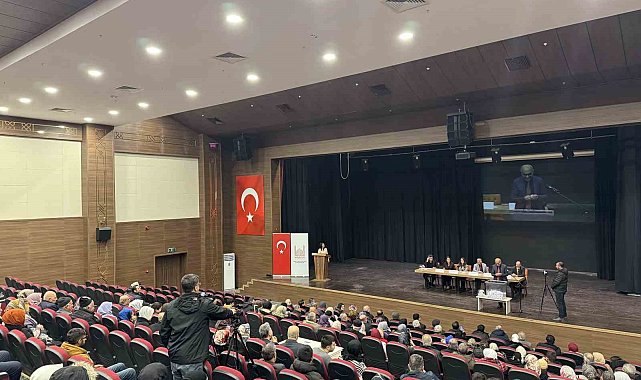 Mardin'de evlilikte 25 yılını tamamlayan 47 çift için umre kurası çekildi