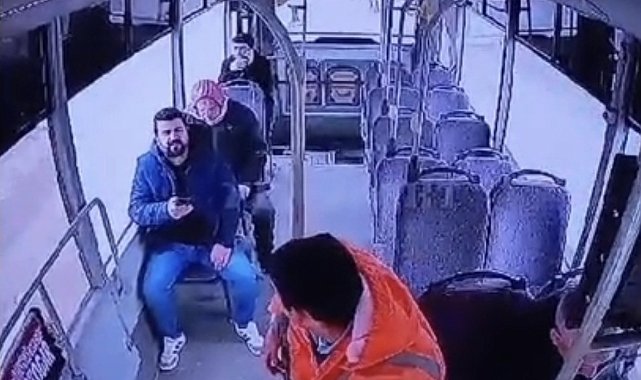 Mardin'de otobüste fenalaşan adam hayatını kaybetti