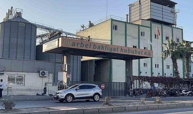 Mersin'de bakliyat fabrikasına silahlı saldırı