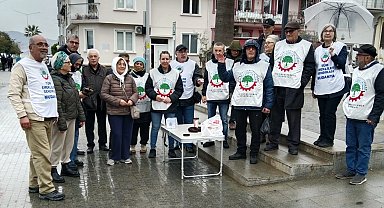 Mudanya'da emeklilerden 'seyyanen zam hemen' eylemi