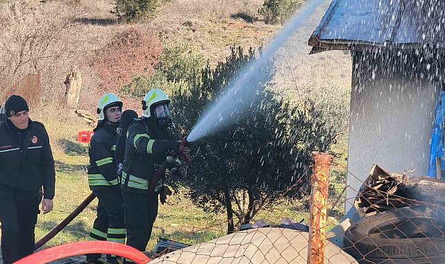 Muğla'da ev ve otomobil küle döndü