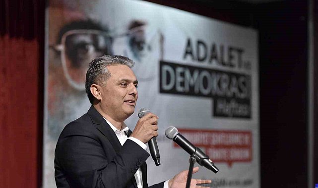 Muratpaşa'da aydınlığa adanmış bir panel