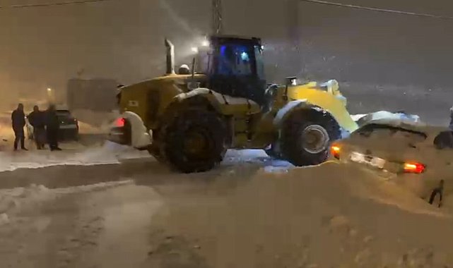 Muş'ta kar yağışı: 345 köy yolu ulaşıma kapandı