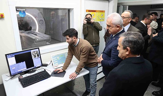 Muş'ta yapay zeka destekli MR cihazı hizmete girdi