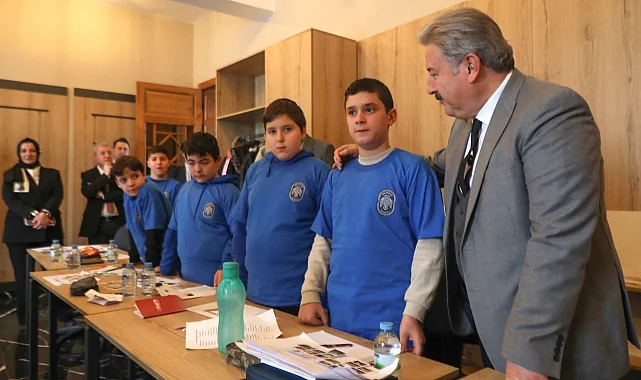 Mustafa Palancıoğlu Sanat Melikgazi'de öğrencilerle buluştu