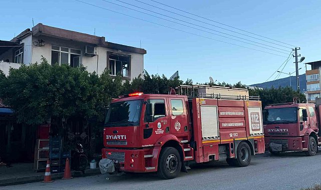 Müstakil ev alevlere teslim oldu