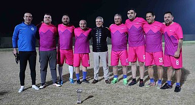 Nazilli Belediyesi Futbol Turnuvası'nda Şampiyon Özel Kalem Müdürlüğü oldu