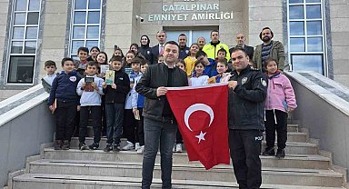 Ordu'da minikler kitaplarını emniyet teşkilatı birlikte okudu