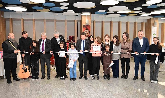 Osmangazi Belediyesi Yetenek Evleri'nde hayaller eserlere dönüştü