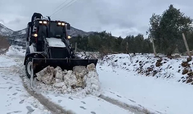 Osmaniye'de kar yağışı hayatı olumsuz etkiledi
