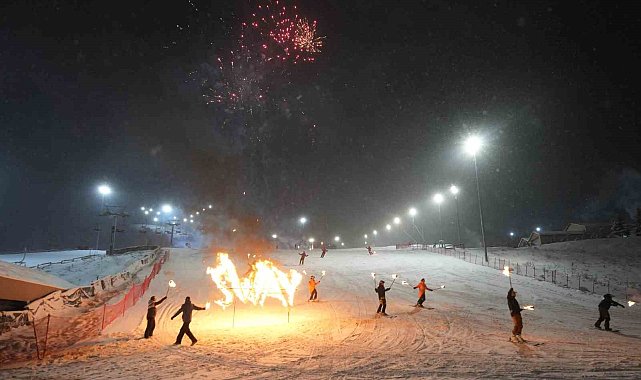 Palandöken Kayak Merkezi'nde yılbaşı coşkusu