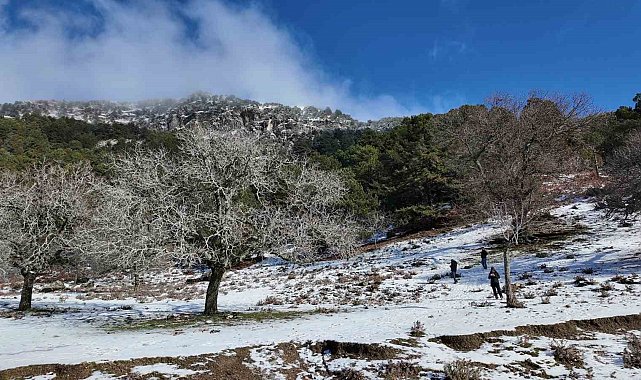 Paşa Yaylası'nda kar keyfi