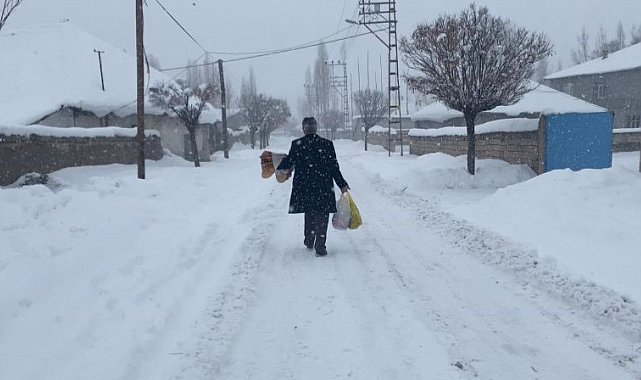 Patnos'ta kar yağışı yeniden etkisini gösterdi
