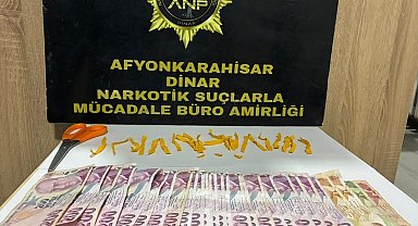 Polis 25 adet peçeteye emdirilmiş uyuşturucu madde ele geçirdi