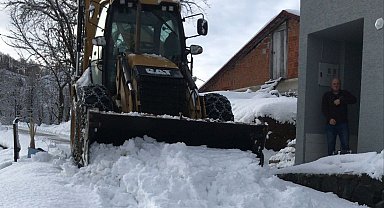 Rize'de 59 köy yoluna kar engeli