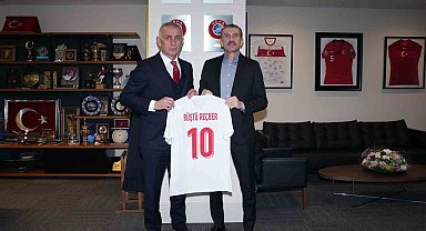 Rüştü Reçber, TFF Başkanı Hacıosmanoğlu ile görüştü