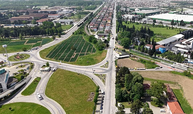 Sakarya Arifiye'nin merkezi Büyükşehirle sil baştan yenileniyor