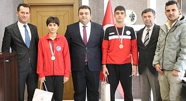 Şampiyon öğrencilere ödüller ve burs müjdesi