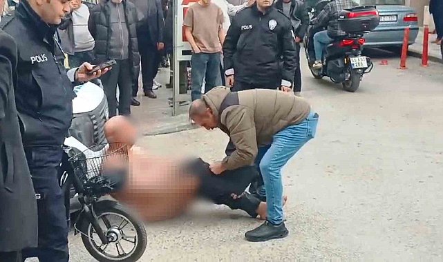 Samsun'da çıplak halde caddede dolaşan şahıs gözaltına alındı