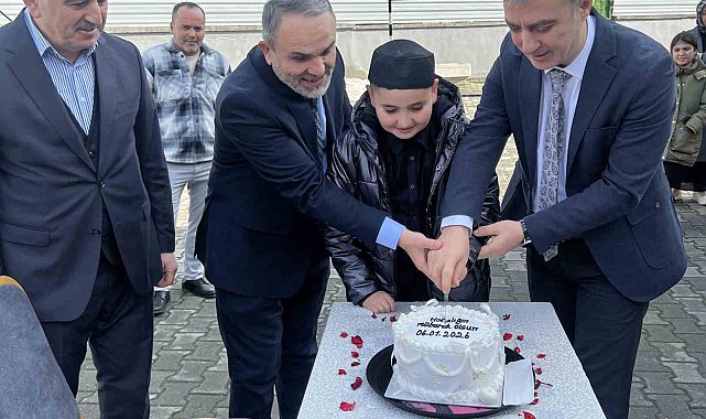 Samsun'da genç hafız dualarla 'ıslatıldı'
