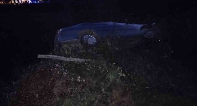 Samsun'da otomobil şarampole yuvarlandı: 3 yaralı