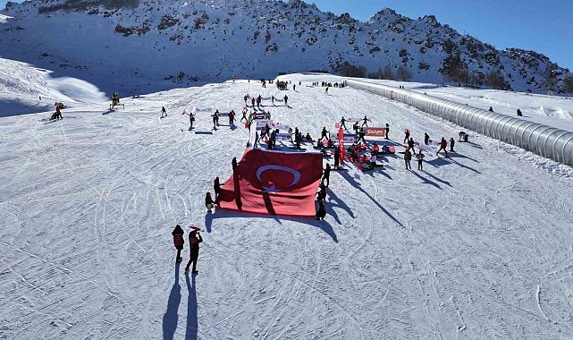 Sarıkamış şehitleri Erciyes'te anıldı