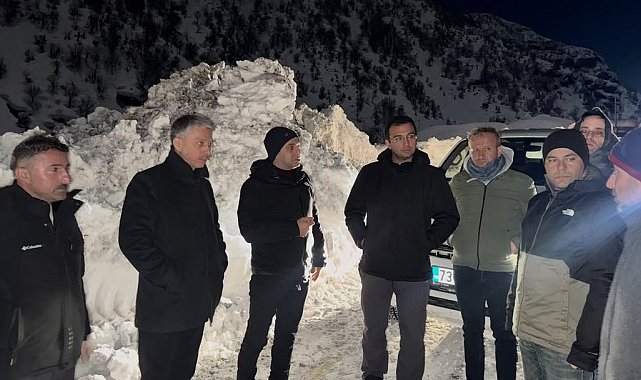 Şırnak'ta karla mücadele gece boyu sürdü