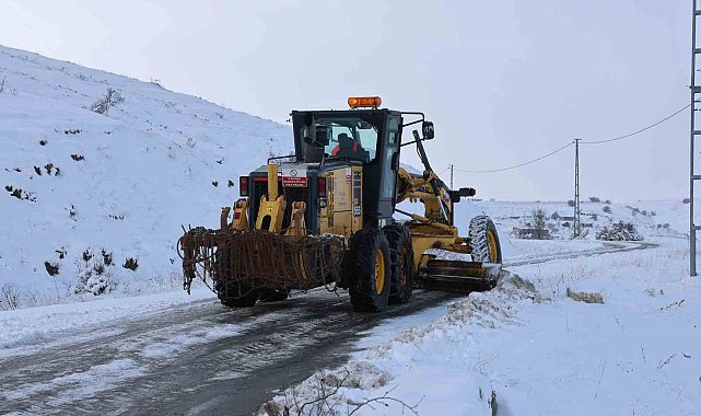 Sivas'ta bin 231 köyden 945'ine ulaşım sağlanamıyor