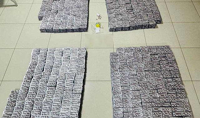 Sultangazi'de şüphe üzerine durdurulan araçta çok miktarda uyuşturucu ele geçirildi