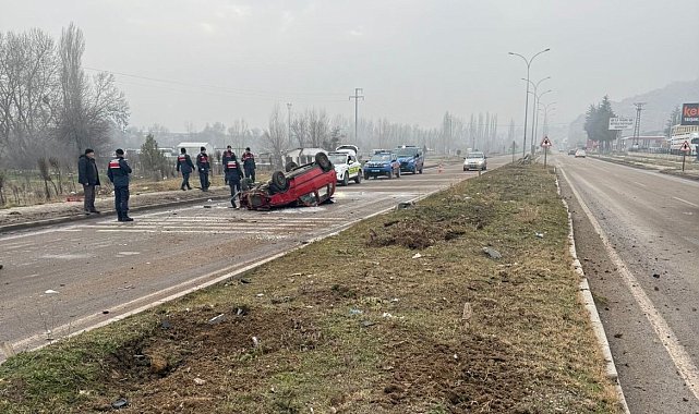 Tavşanlı'da otomobil takla attı: 1 yaralı