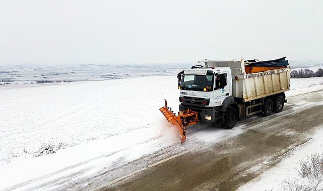 Tekirdağ Büyükşehir ekiplerinden kar mesaisi
