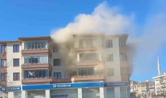 Tekirdağ'da evde yangın: Yaşlı kadının cansız bedeni bulundu