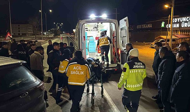 Tırla otomobilin çarpıştığı kazada 7 kişi yaralandı