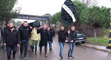 TORKU'ya siyah tabutlu eylem