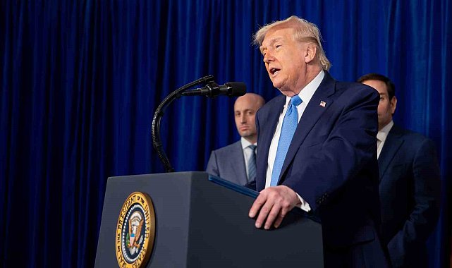 Trump: "Venezuela yönetiminde uygun bir geçiş sağlanana kadar orada kalacağız"