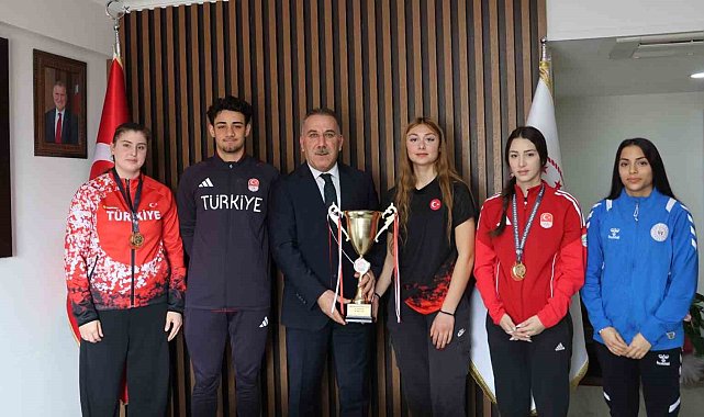Türkiye şampiyonasından madalyalarla döndüler, milli takıma seçildiler