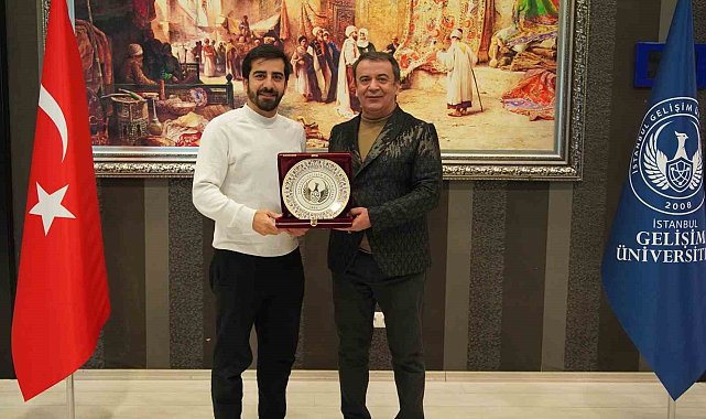 Türkiye'nin teknoloji vizyonu İGÜ'de buluştu