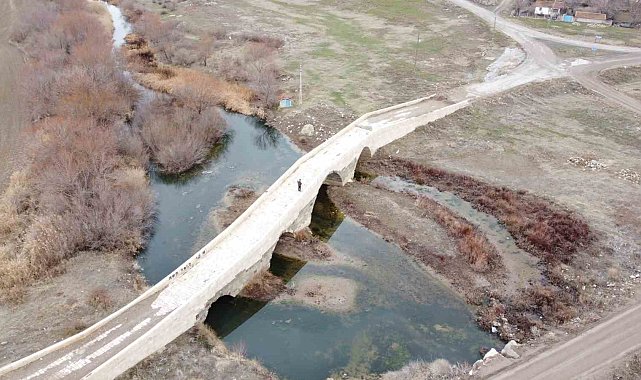 Tuzla köprüsü, Selçuklu'dan günümüze hizmet vermeye devam ediyor