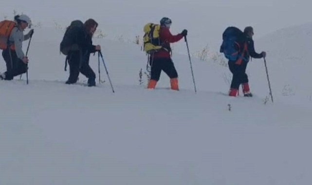 Vadi Doğa Sporları Kulübü ekibi Hayal Dağı'na tırmandı