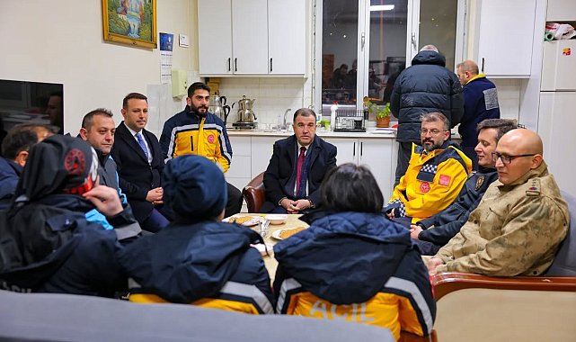Vali Eldivan'dan sağlık çalışanlarına yeni yıl ziyareti
