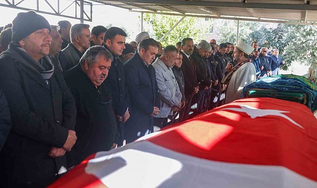 Vali Sözer, gazi cenazesine katıldı