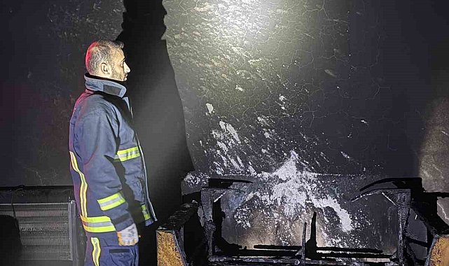 Van'da çıkan yangında bir ev kullanılamaz hale geldi