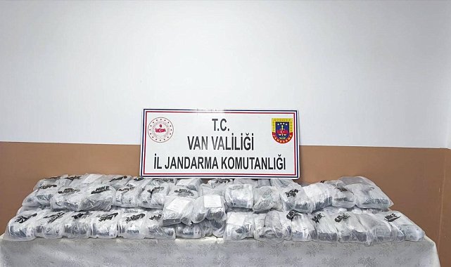 Van'da gümrük kaçağı malzeme ele geçirildi