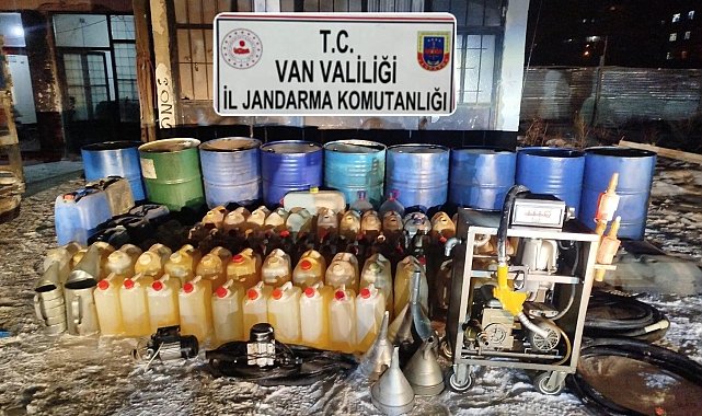 Van'da kaçak akaryakıt ve sentetik hap ele geçirildi