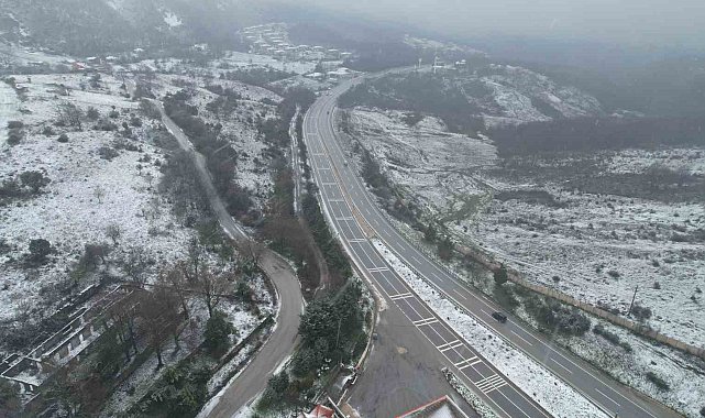 Yalova'da kar yağışı