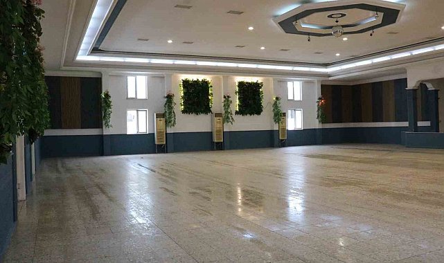Yenipazar'da kışlık düğün salonu yenilendi