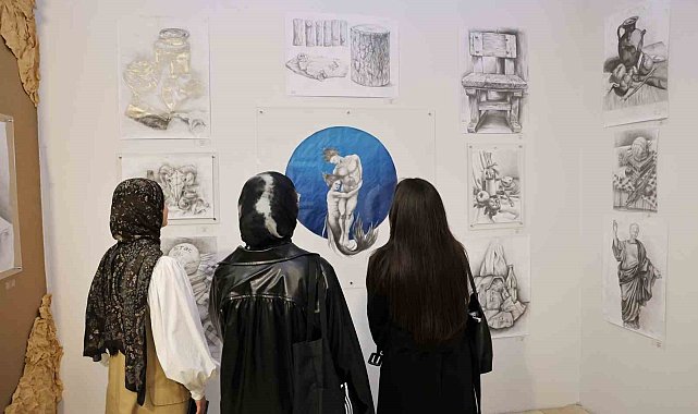 28 Güzel Sanatlar Akademisi öğrencisinden 'Kabuk' sergisi
