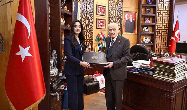 'Eserlerle Devlet Bahçeli' kitabı kamuoyuna sunuldu